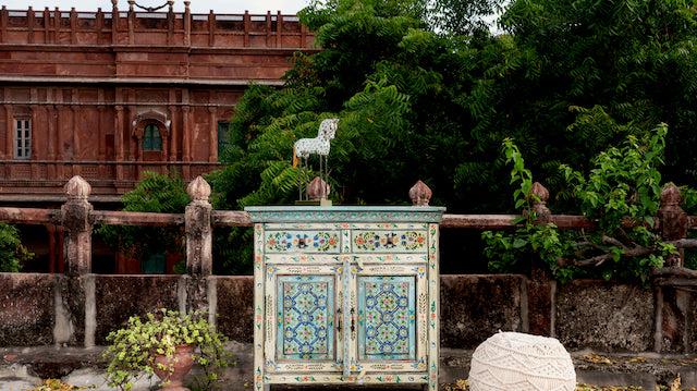 What defines Om Home & Garden's style?