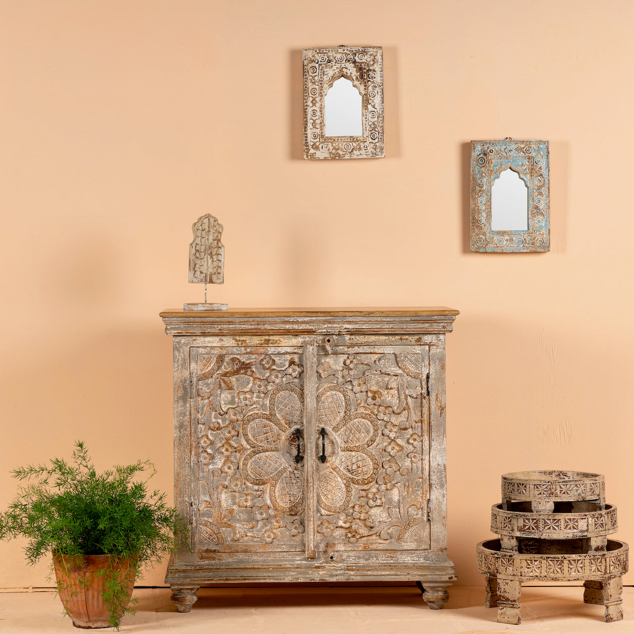 Square carved wood sideboard with whitewashed floral detailing; ideal as living room furniture, 90 × 90 × 40 cm.