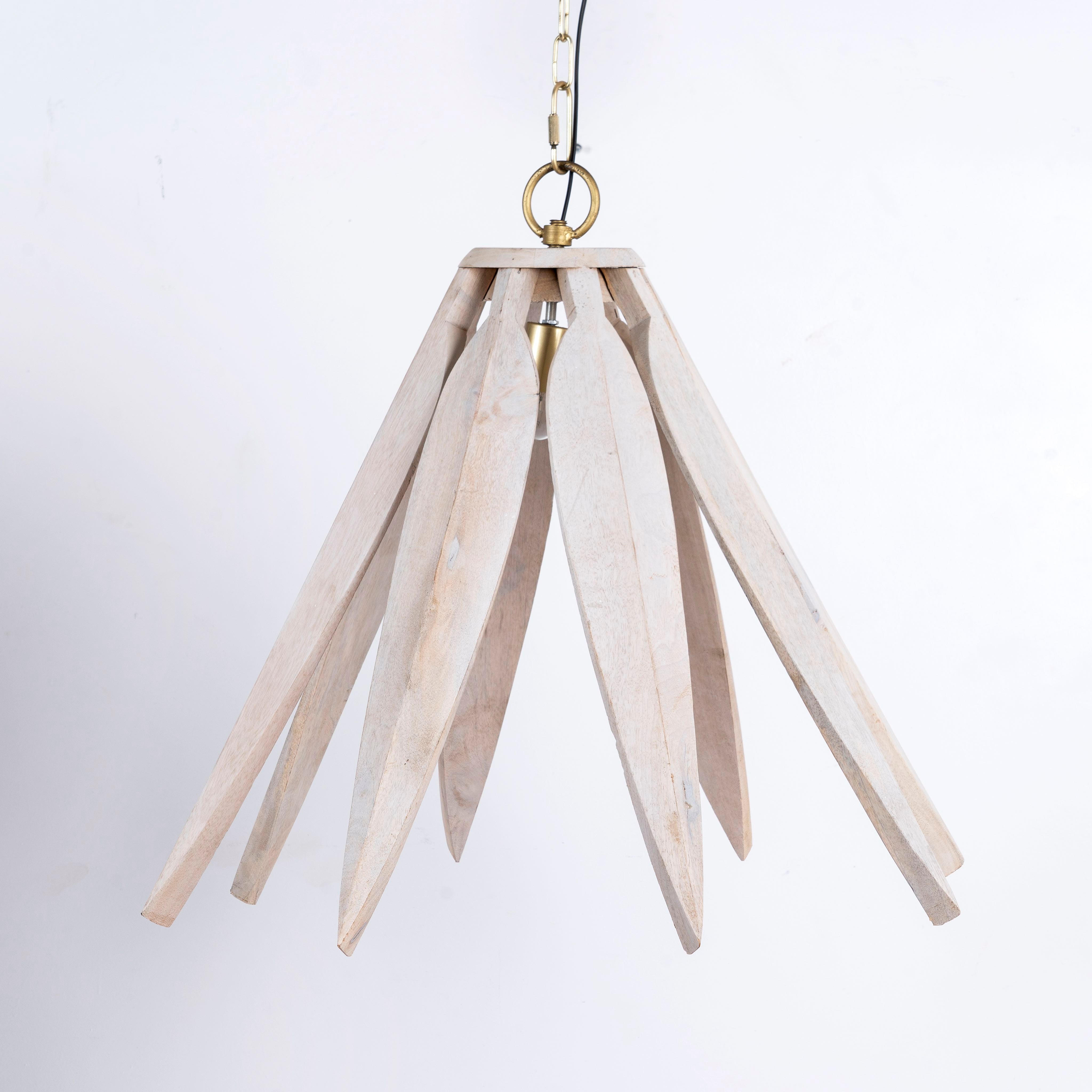 Vintage pendant lamp crafted from white-washed mango wood with a floral design and brass-plated hanger – a refined mango wood lighting piece for bedrooms, living rooms, or dining areas.