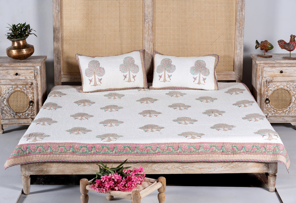 Tapti, handcrafted indian bed