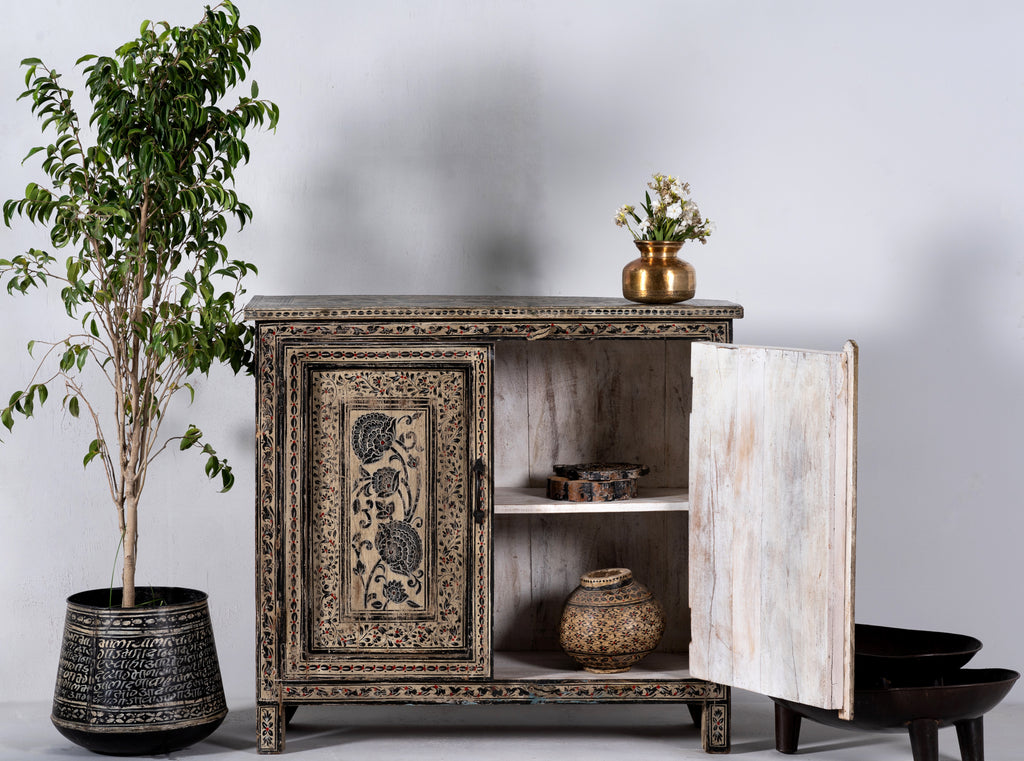 Shive, indian-style wooden sideboard