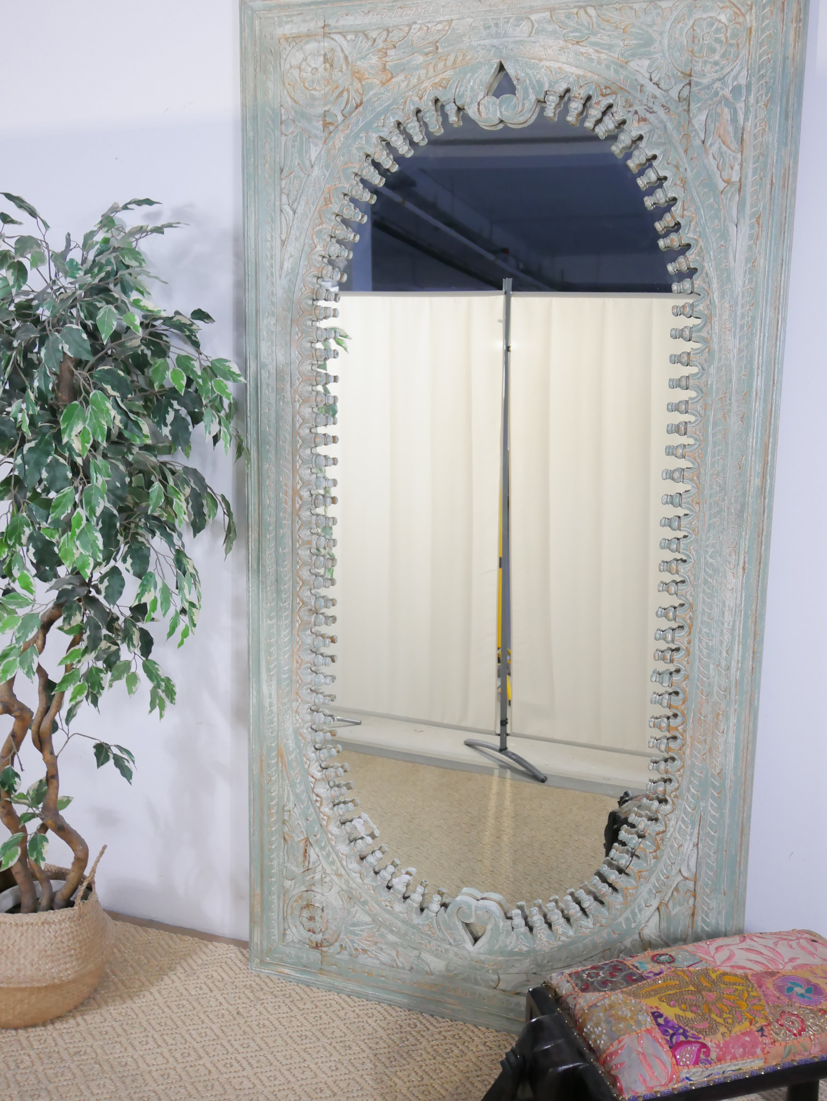 Neyla, handmade vintage mirror